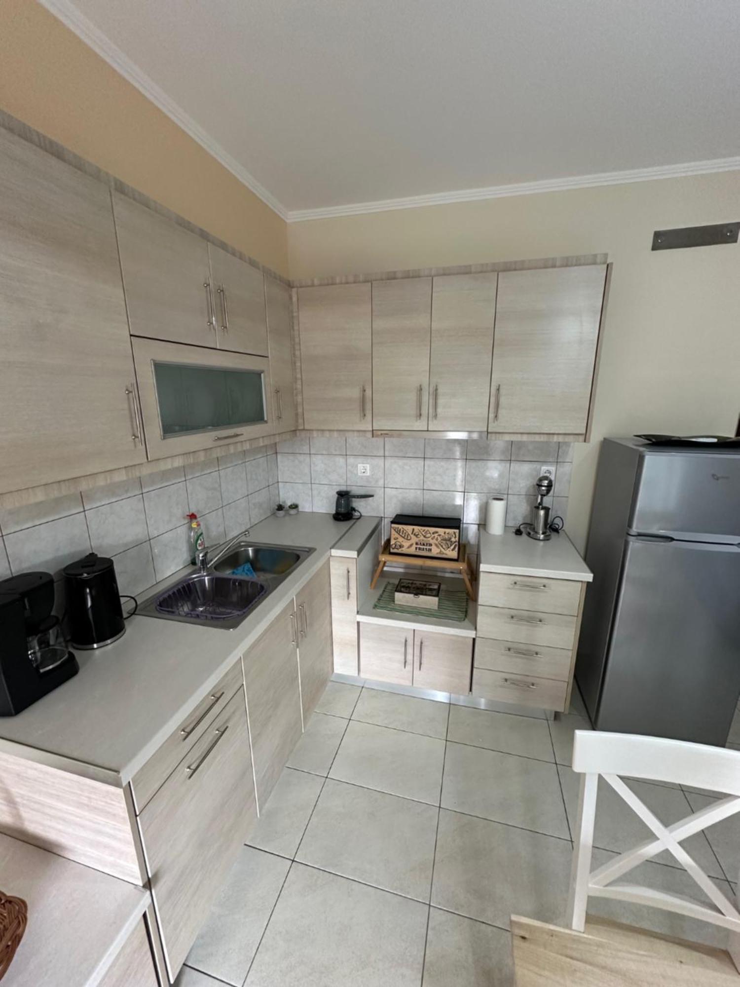 R Apartment Нафпактос Экстерьер фото