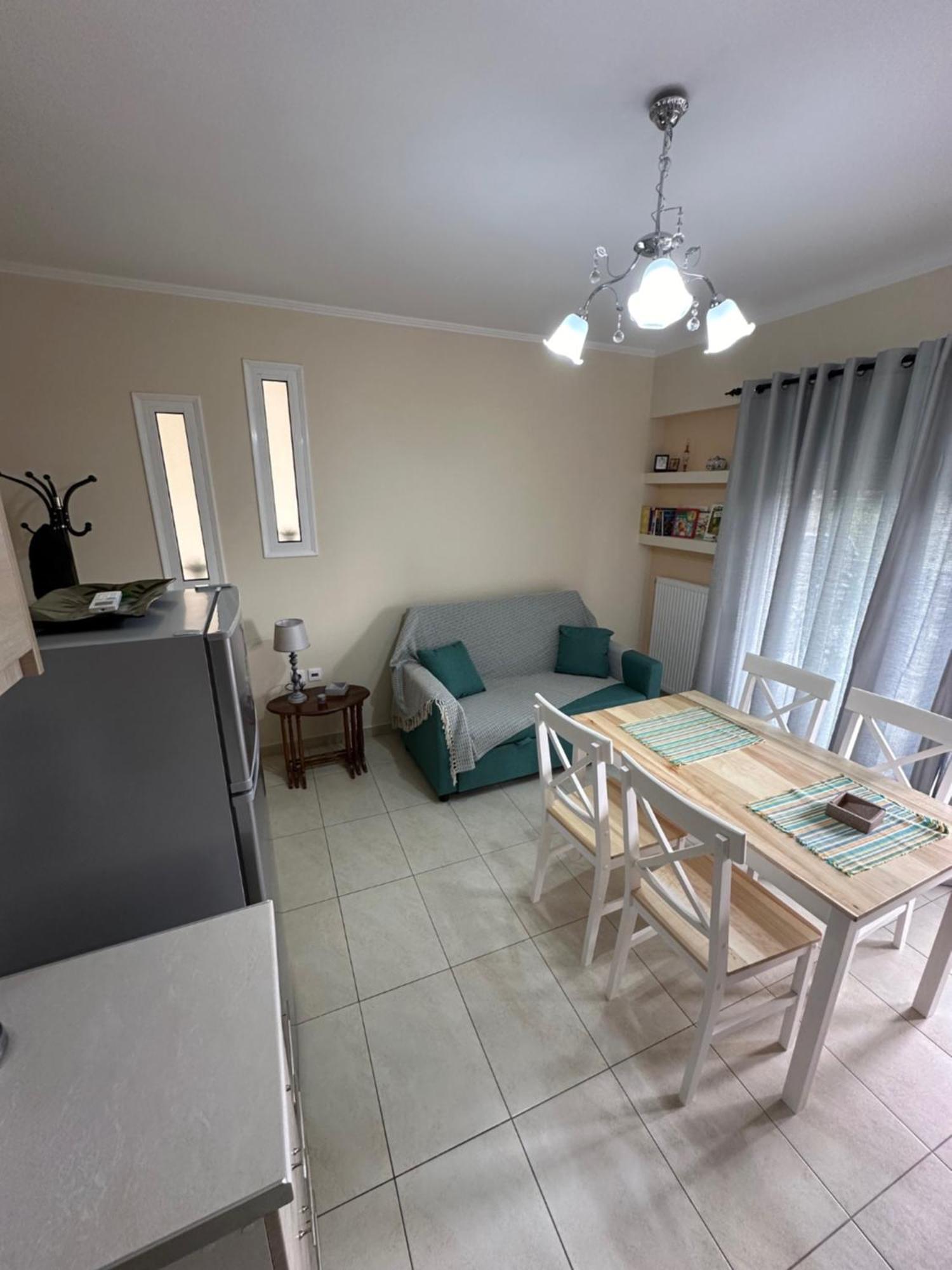 R Apartment Нафпактос Экстерьер фото